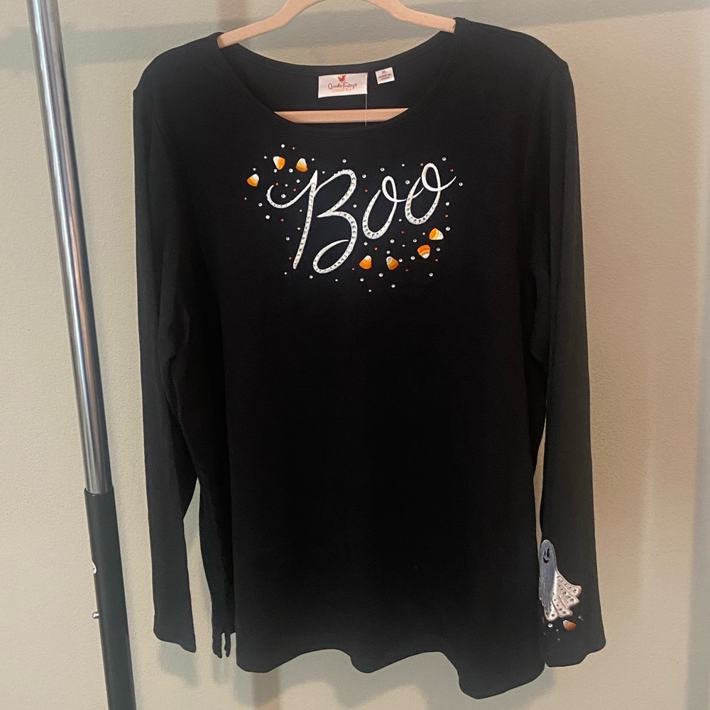 Quacker Factory NWT Embroidered Top